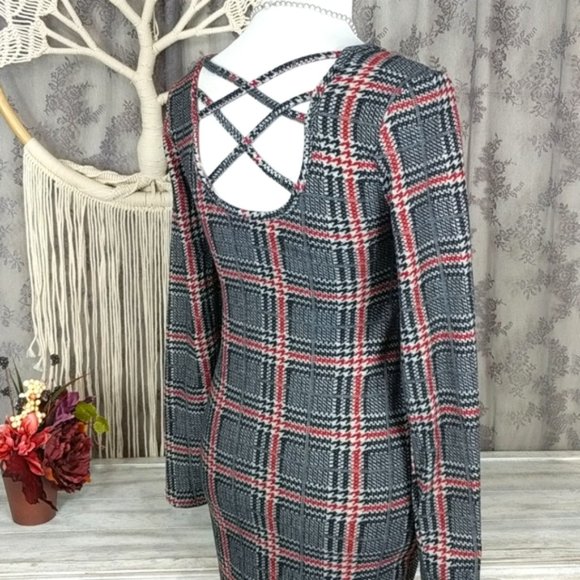 Eye Candy plaid cross back dress - Picture 6 of 9